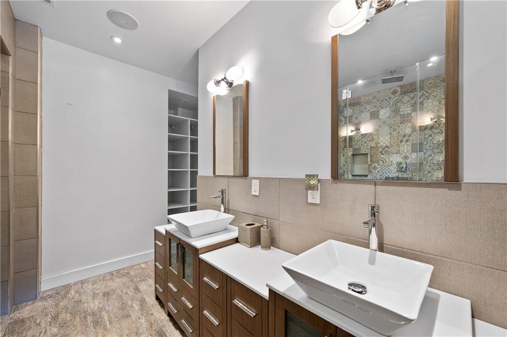 4 Wilson Terrace Emerson Hill Staten Island NY 10304