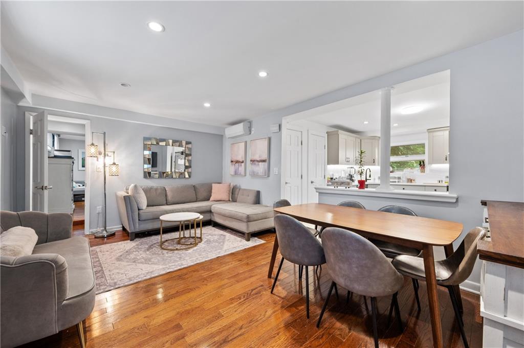 4 Wilson Terrace Emerson Hill Staten Island NY 10304