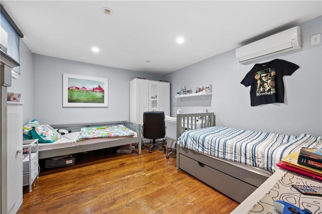 4 Wilson Terrace Emerson Hill Staten Island NY 10304