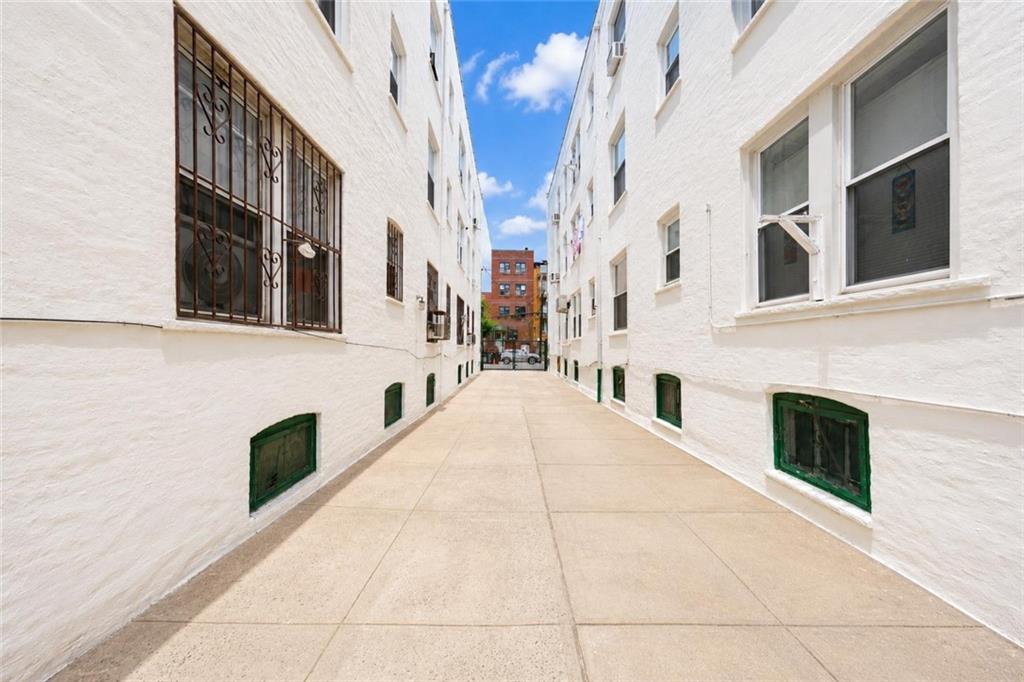 827 49th Street Sunset Park Brooklyn NY 11220