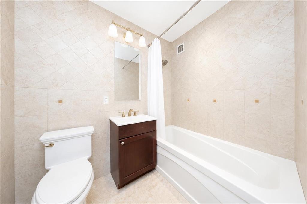 1569 West 7th Street Bensonhurst Brooklyn NY 11204