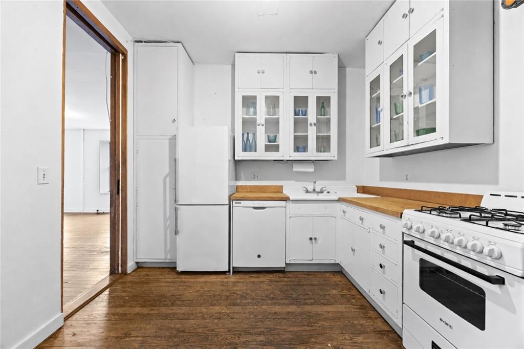 249 Eldridge Street Lower East Side New York NY 10002
