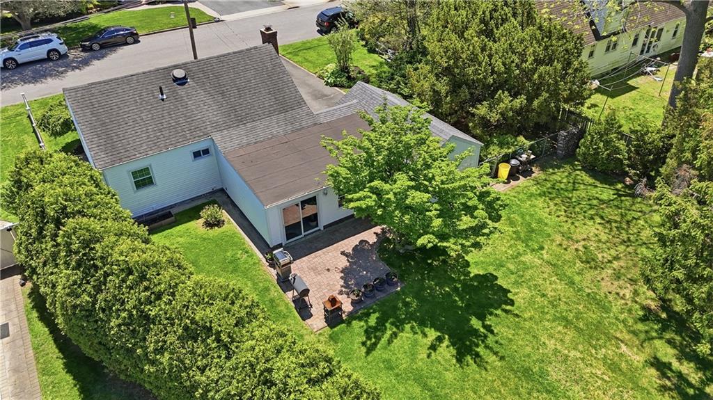 15 Russel Avenue Out of NYC Nassau NY 11714