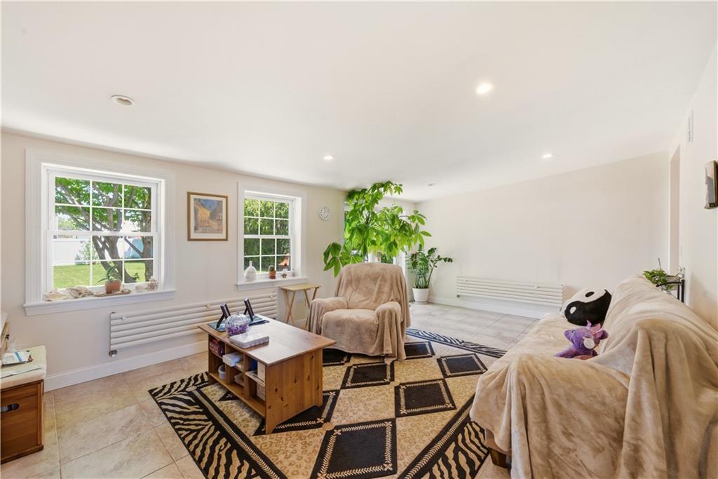 15 Russel Avenue Out of NYC Nassau NY 11714