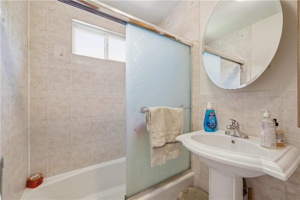 15 Russel Avenue Out of NYC Nassau NY 11714