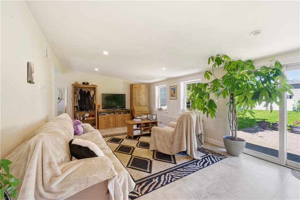 15 Russel Avenue Out of NYC Nassau NY 11714