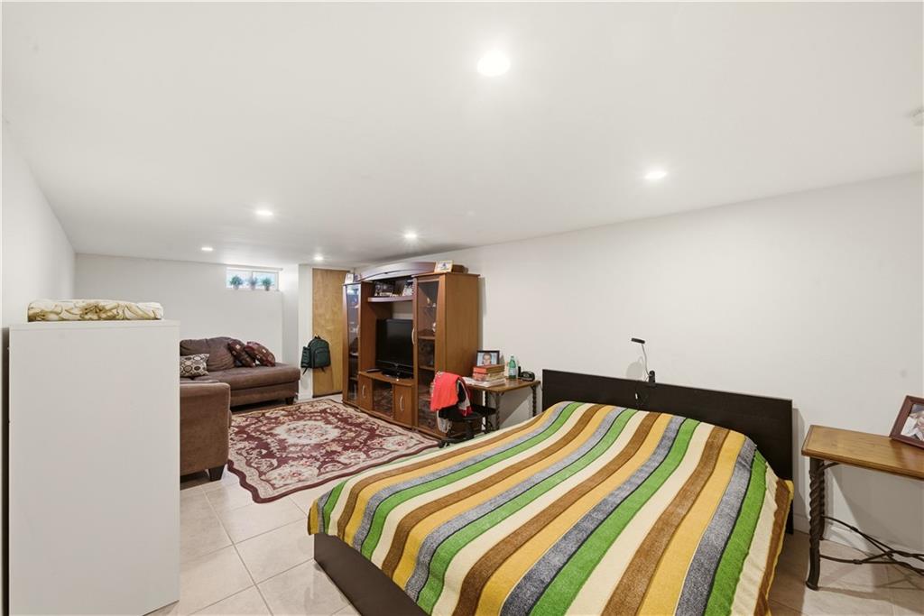 15 Russel Avenue Out of NYC Nassau NY 11714