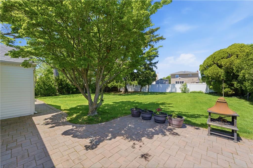 15 Russel Avenue Out of NYC Nassau NY 11714