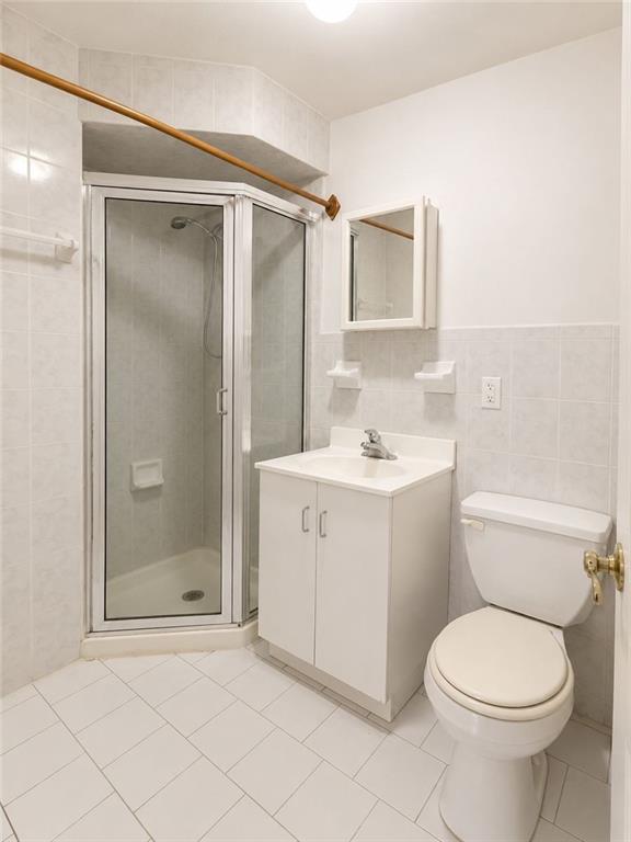 1571 67th Street Bensonhurst Brooklyn NY 11219