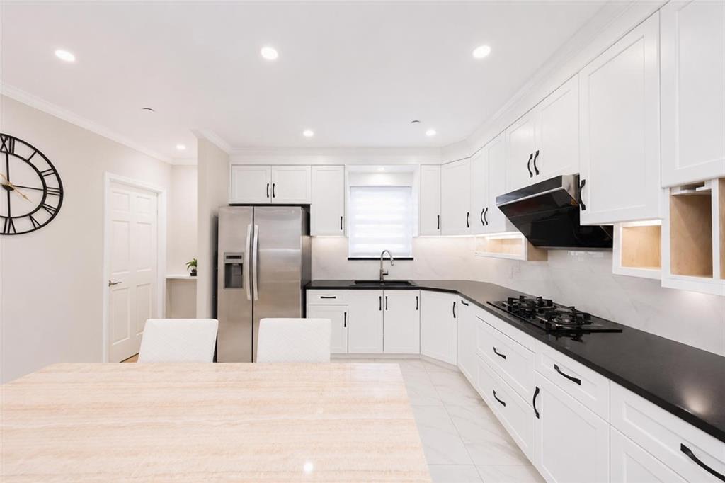 1270 Bay Ridge Parkway Dyker Heights Brooklyn NY 11228