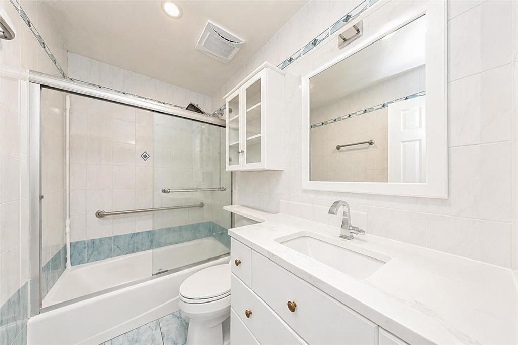 1270 Bay Ridge Parkway Dyker Heights Brooklyn NY 11228