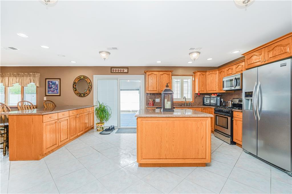 9 Prague Court Prince's Bay Staten Island NY 10309