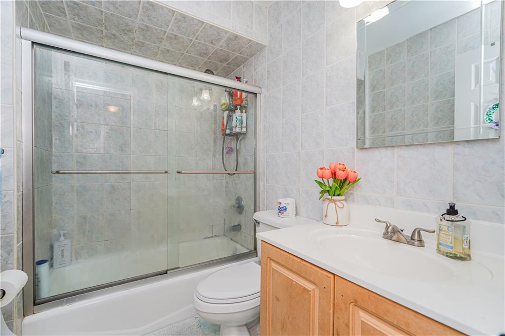 9 Prague Court Prince's Bay Staten Island NY 10309