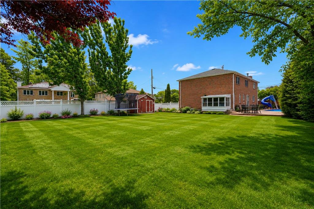 9 Prague Court Prince's Bay Staten Island NY 10309