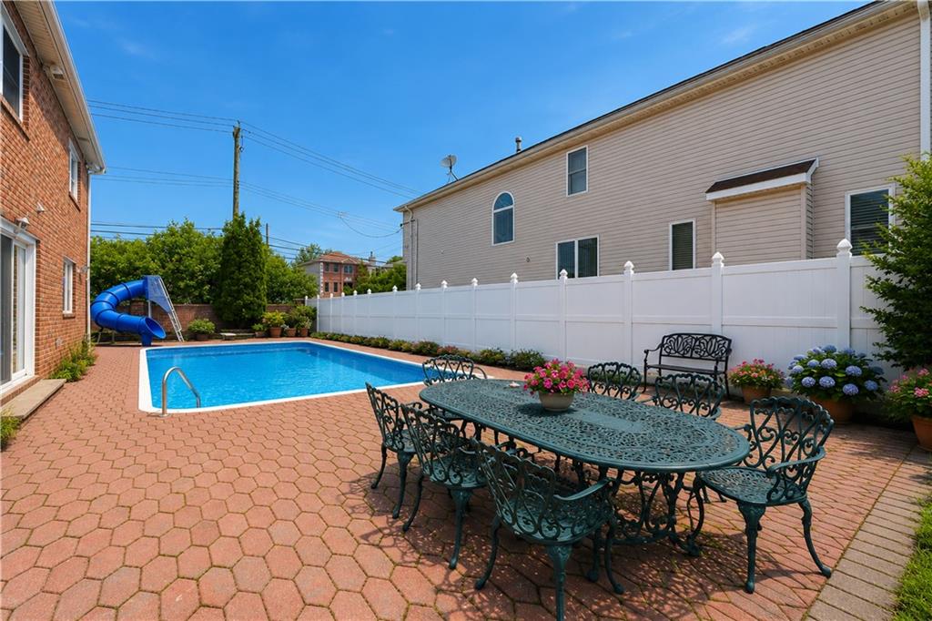 9 Prague Court Prince's Bay Staten Island NY 10309