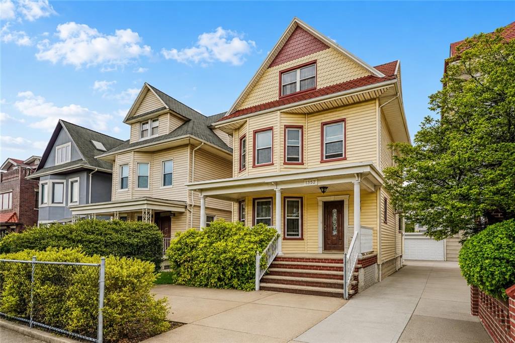 1352 Bay Ridge Parkway Dyker Heights Brooklyn NY 11228