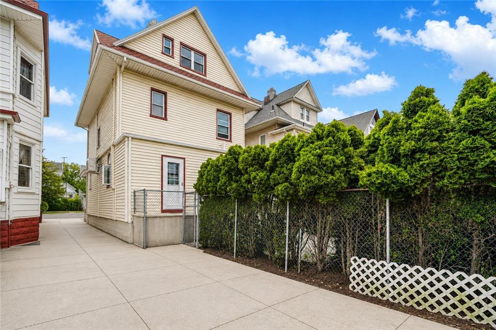 1352 Bay Ridge Parkway Dyker Heights Brooklyn NY 11228