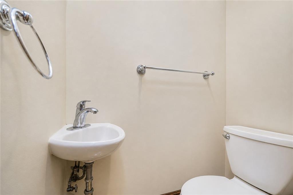 1352 Bay Ridge Parkway Dyker Heights Brooklyn NY 11228