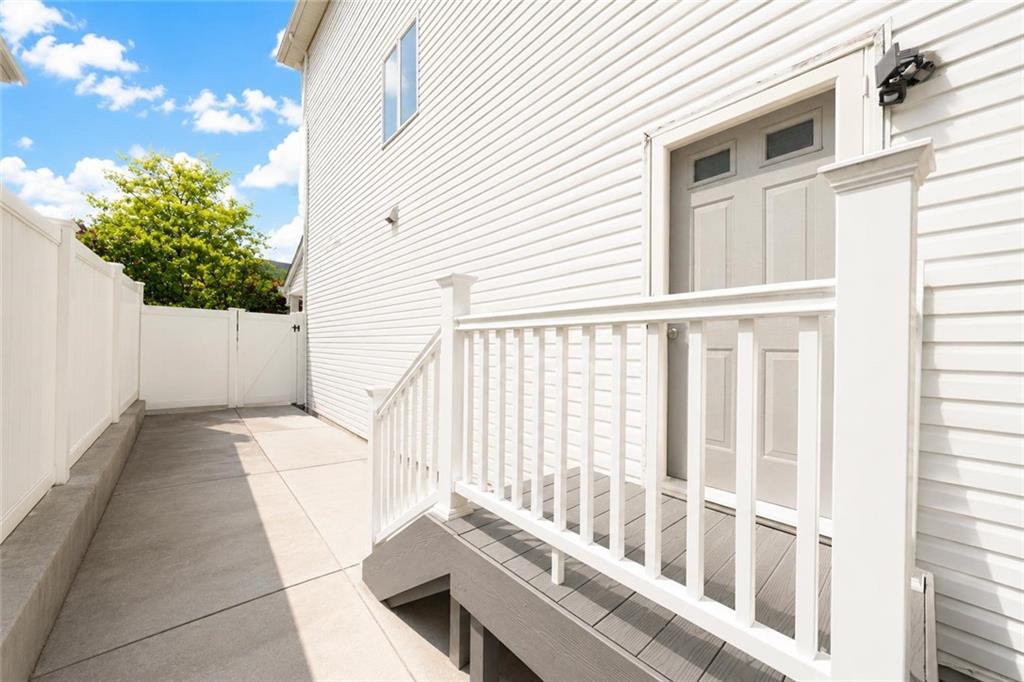 60 Guyon Avenue Oakwood Staten Island NY 10306
