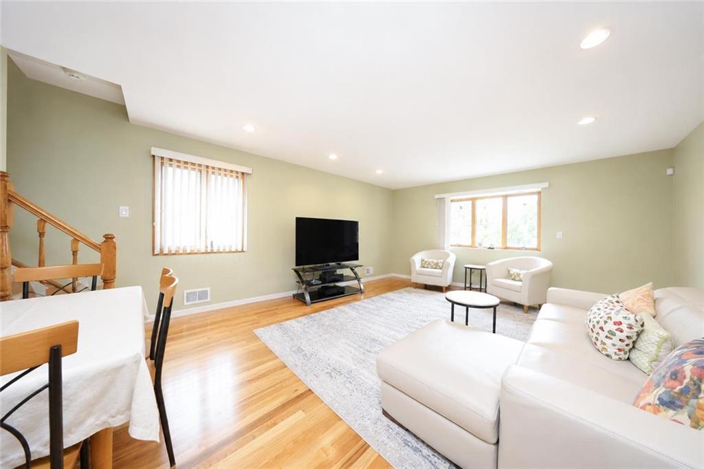 60 Guyon Avenue Oakwood Staten Island NY 10306