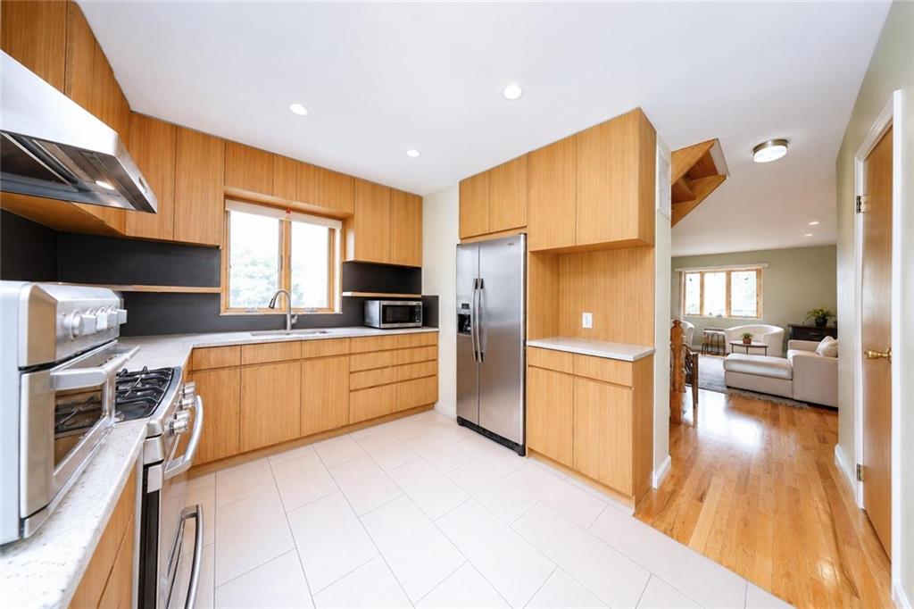 60 Guyon Avenue Oakwood Staten Island NY 10306