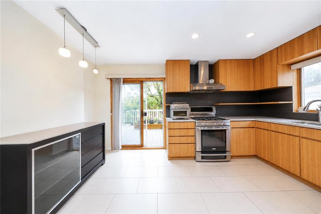 60 Guyon Avenue Oakwood Staten Island NY 10306