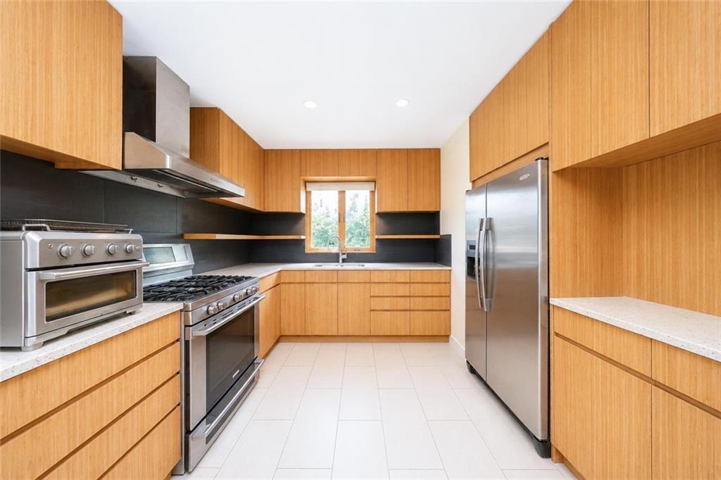 60 Guyon Avenue Oakwood Staten Island NY 10306
