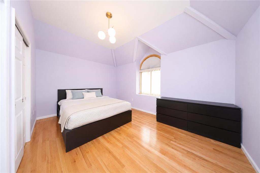 60 Guyon Avenue Oakwood Staten Island NY 10306