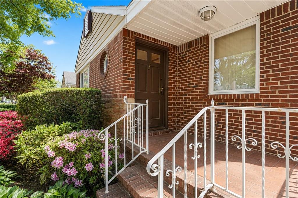 80-07 215th Street Queens Village NY 11427