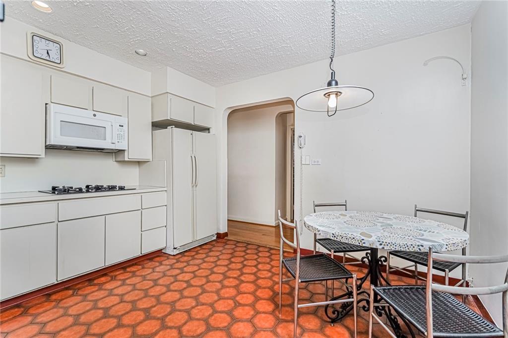 80-07 215th Street Queens Village NY 11427