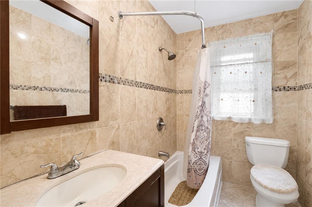 18 Lloyd Court Gravesend Brooklyn NY 11223