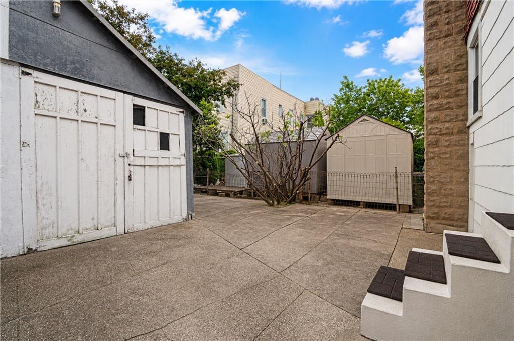 18 Lloyd Court Gravesend Brooklyn NY 11223