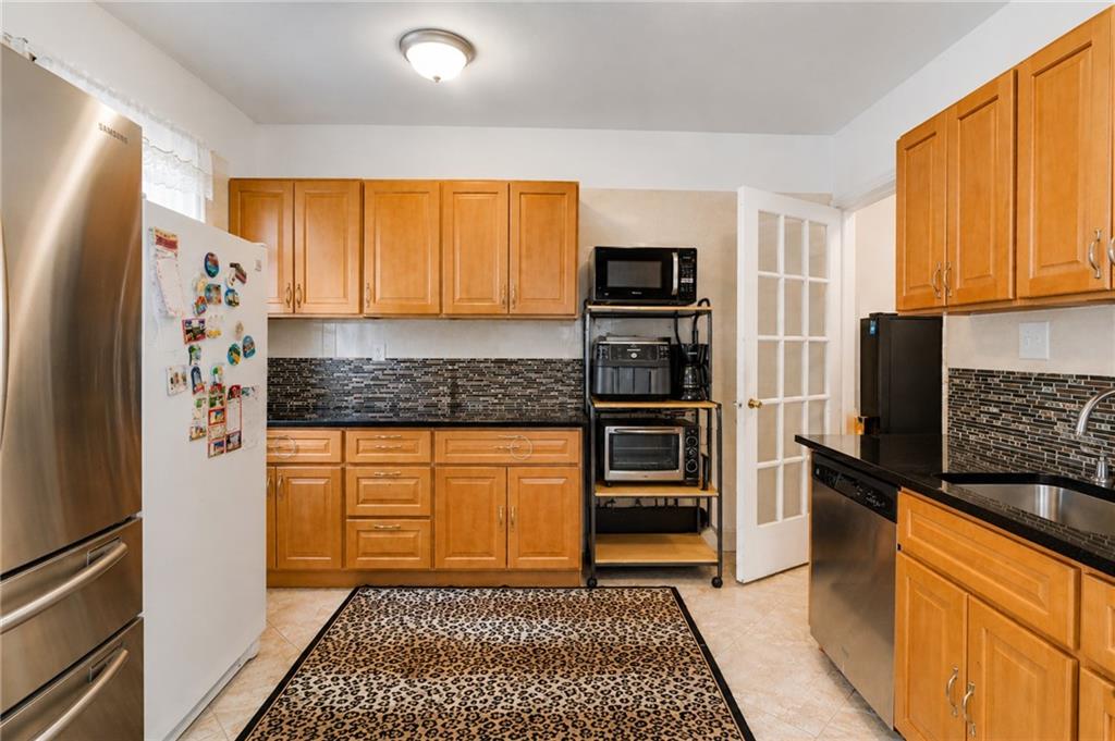 18 Lloyd Court Gravesend Brooklyn NY 11223