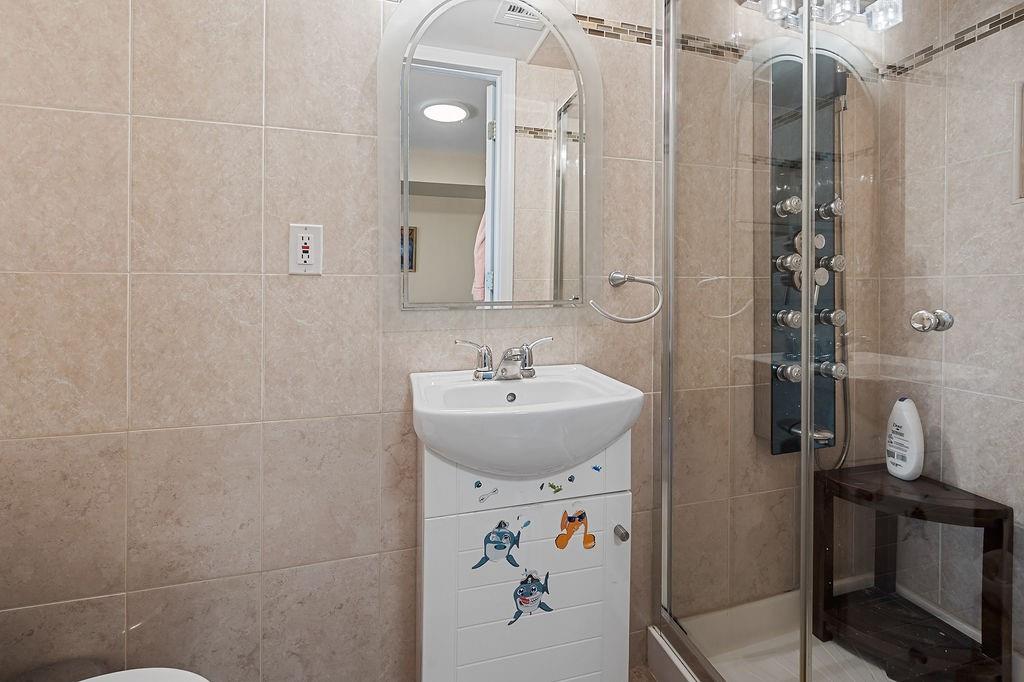 47 Seagate Court Arrochar Staten Island NY 10305
