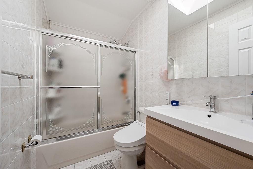 47 Seagate Court Arrochar Staten Island NY 10305