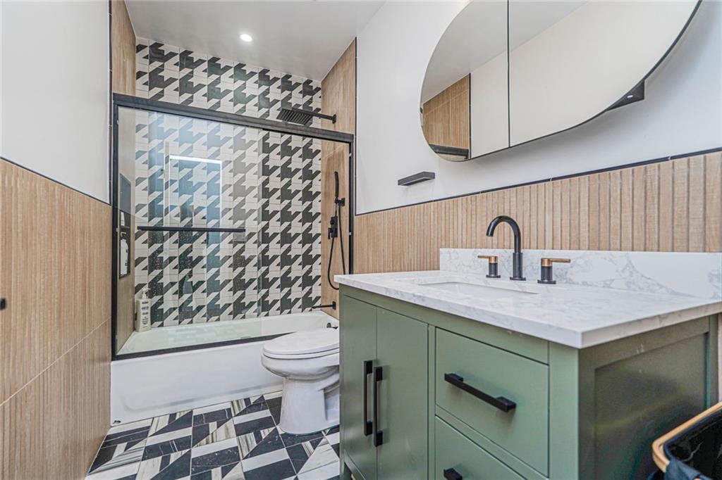 1885 East 21st Street Madison Brooklyn NY 11229