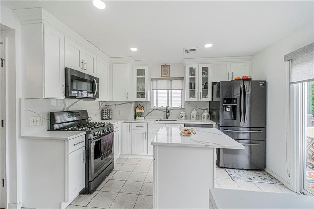 6 Raymond Place Port Richmond Staten Island NY 10310