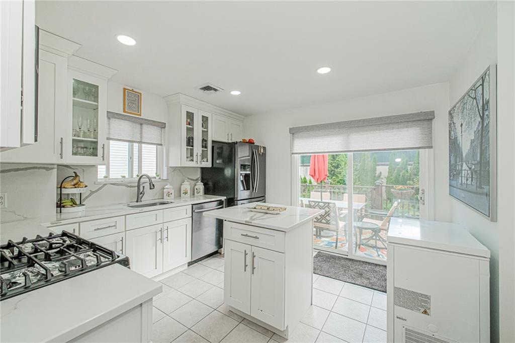 6 Raymond Place Port Richmond Staten Island NY 10310