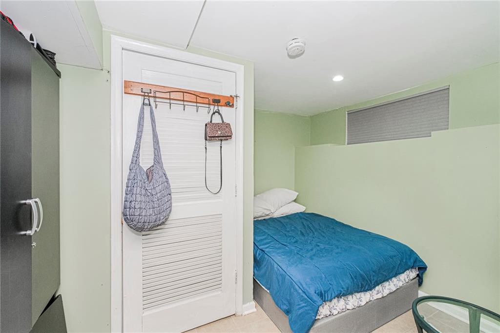6 Raymond Place Port Richmond Staten Island NY 10310