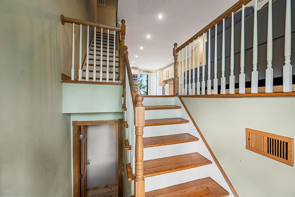 340 Hillbrook Drive Grasmere Staten Island NY 10305