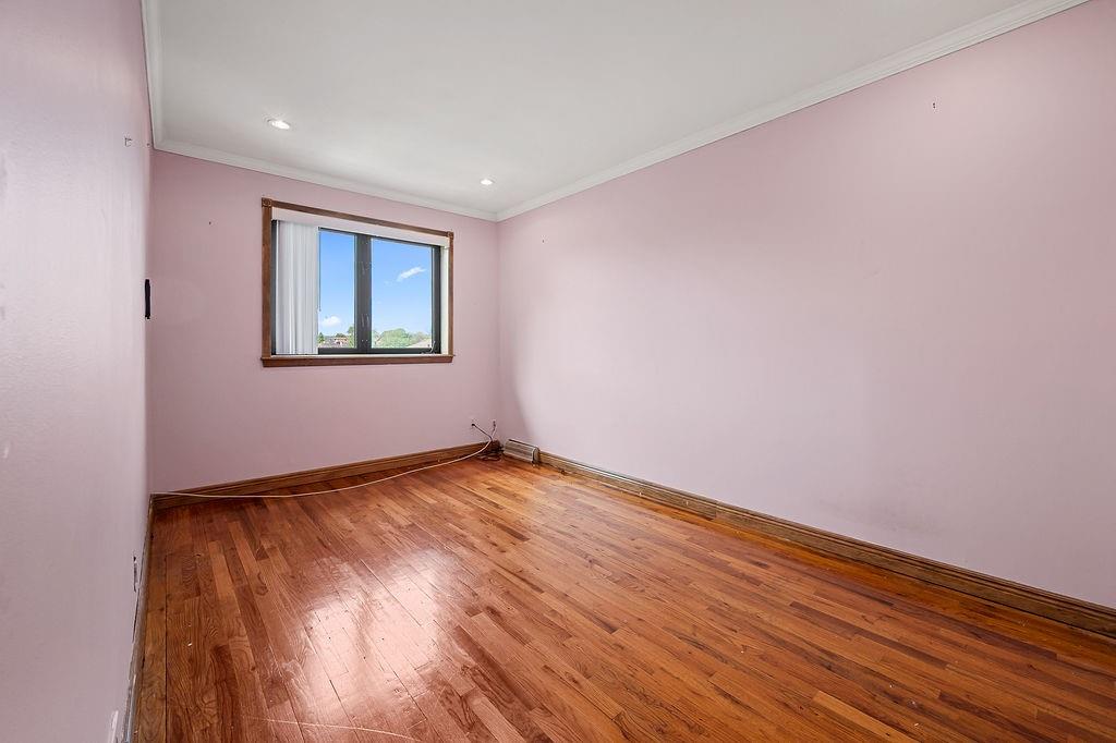 340 Hillbrook Drive Grasmere Staten Island NY 10305
