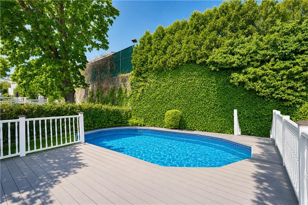 44 Duncan Street Staten Island NY 10304