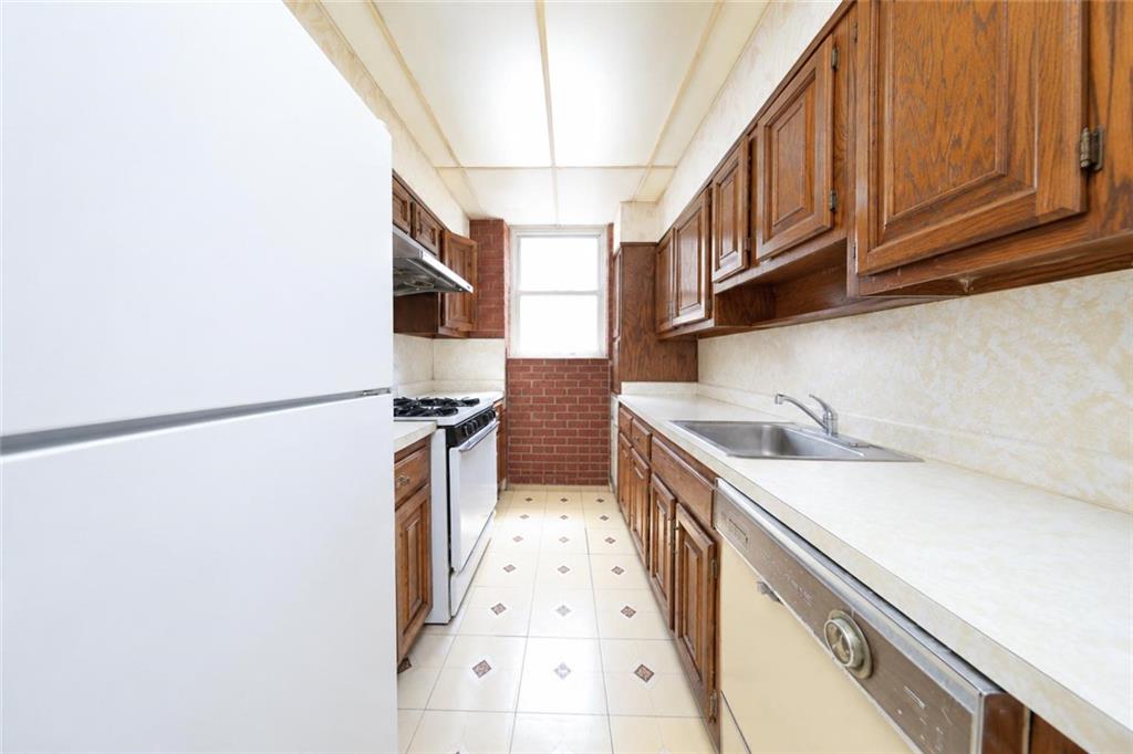 2118 East 27th Street Sheepshead Bay Brooklyn NY 11229