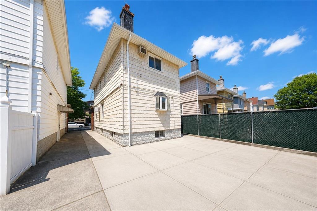2675 East 27th Street Sheepshead Bay Brooklyn NY 11235