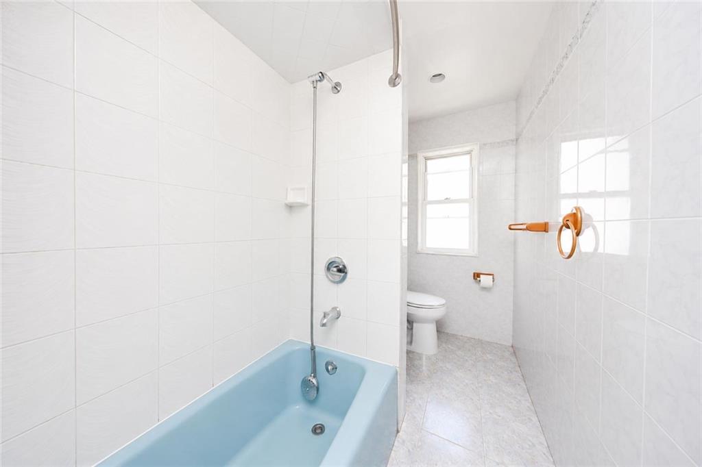 2675 East 27th Street Sheepshead Bay Brooklyn NY 11235