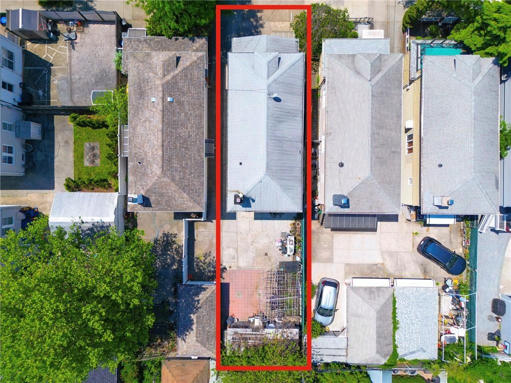2675 East 27th Street Sheepshead Bay Brooklyn NY 11235