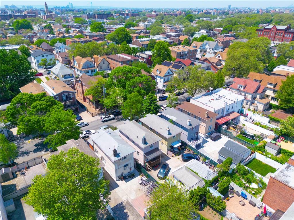 2675 East 27th Street Sheepshead Bay Brooklyn NY 11235