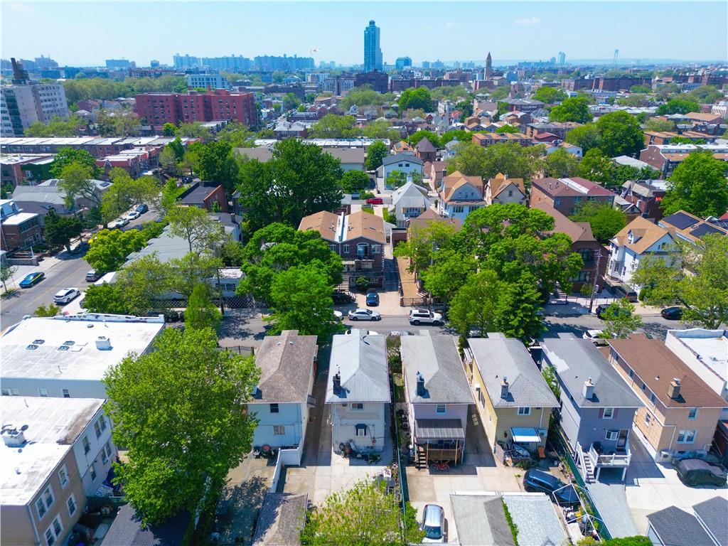 2675 East 27th Street Sheepshead Bay Brooklyn NY 11235