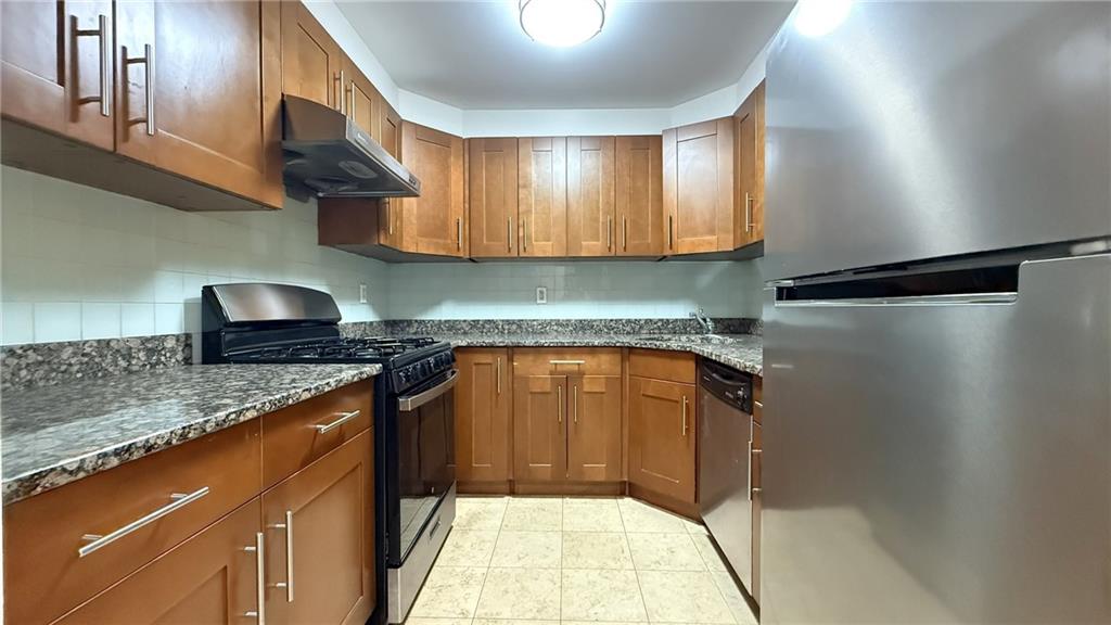 6070 Woodhaven Boulevard Middle Village Brooklyn NY 11373
