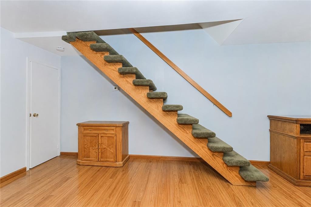 33 Belmar Drive Staten Island NY 10314